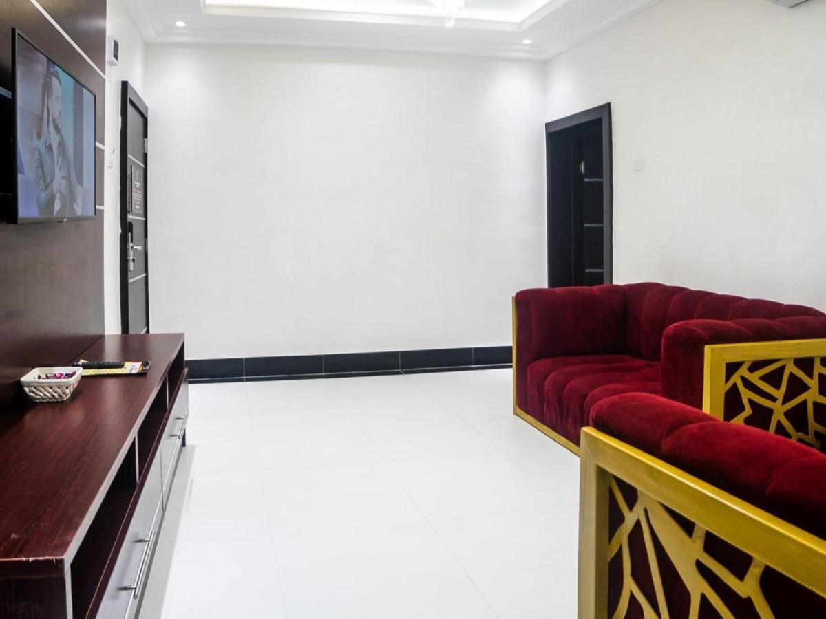 Pasadena Suites ليكى المظهر الخارجي الصورة